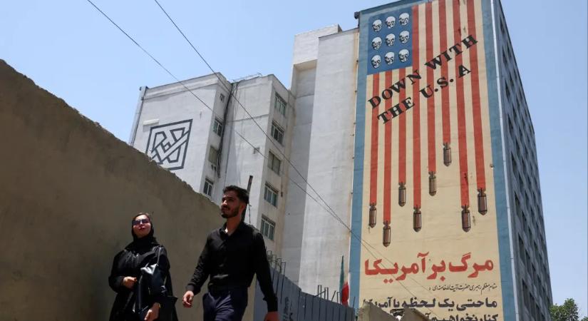 Megint egymást támadja Irán és az USA, miközben a tűzszünet megsértésével vádolják a másikat