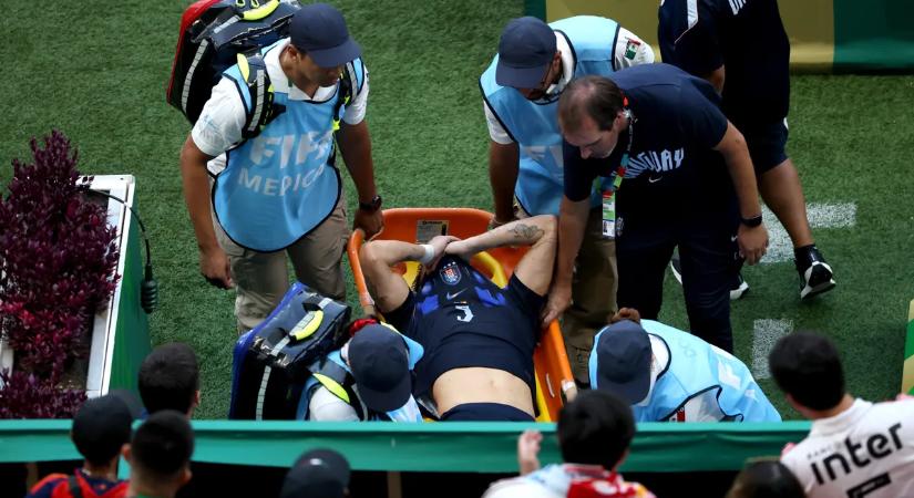Súlyosan megsérült a vb-től búcsúzó uruguayiak középpályása