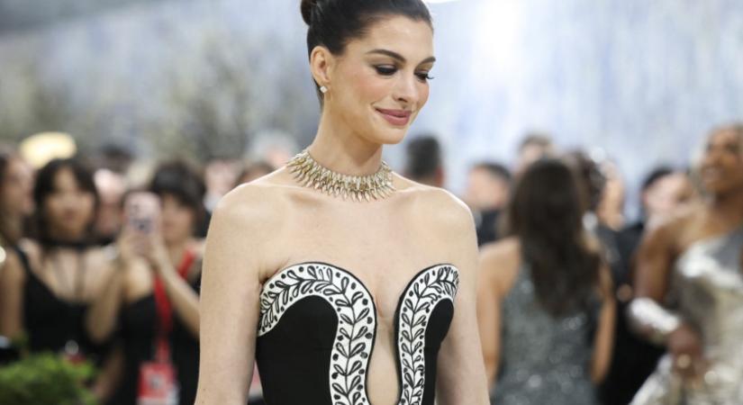Nem a bútorok teszik különlegessé Anne Hathaway nappaliját – a tervezők szerint a titok egészen máshol rejlik