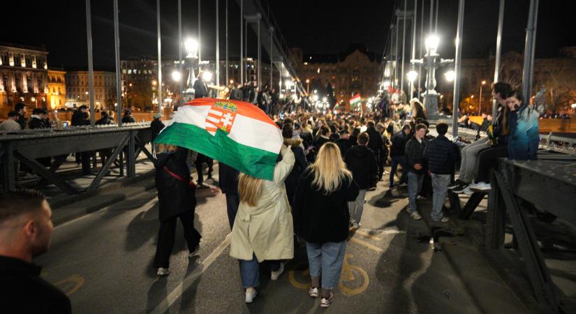 Megőrülnek Magyarországért, a világ egyik legjobb üzlete minket hitelezni