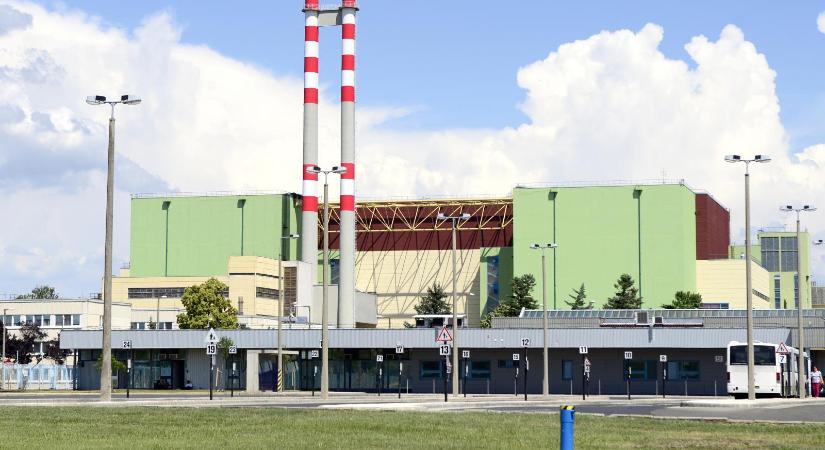 Emelkedik a Duna hőmérséklete, csökkentették a paksi erőmű teljesítményét