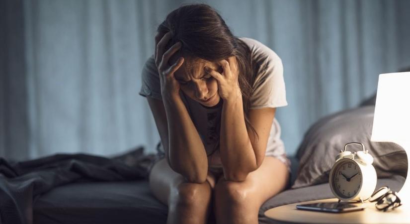 Alig alszol a hőség miatt? Egy egyszerű módszer meglepően sokat segíthet