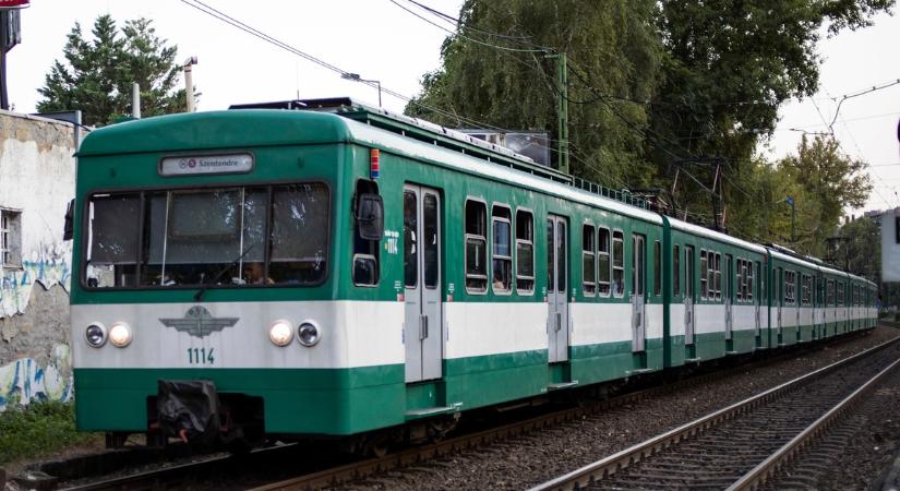 Szomorúan indul a hétfő: elgázolt egy embert a gödöllői HÉV