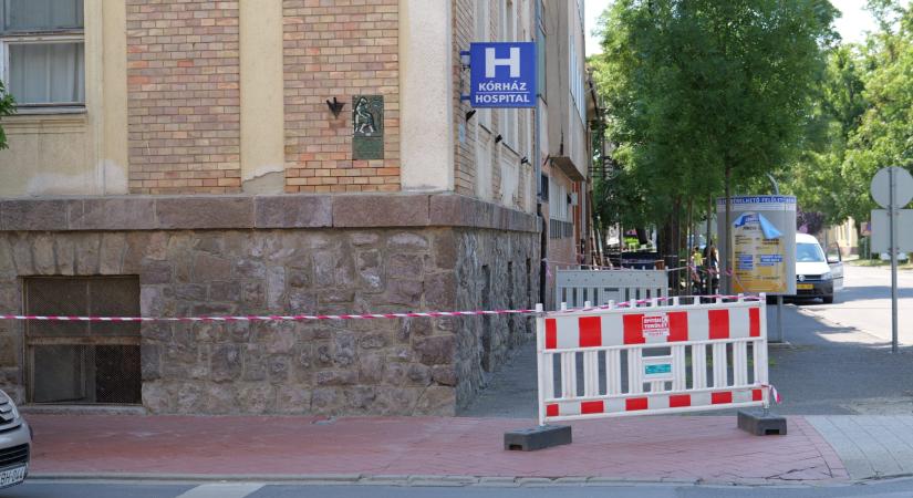 Több épületet is érint a vásárhelyi kórház tetőfelújítása