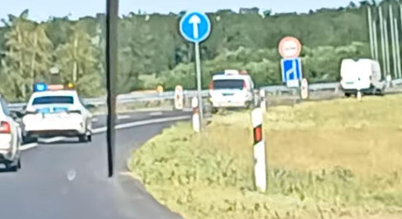 Autót lopott, 180-nal menekült a tini az M3-ason – videó