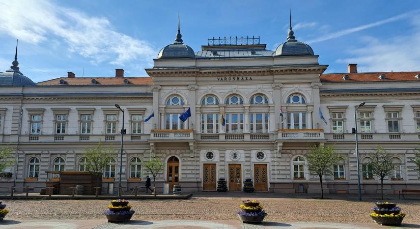 Kedden tart ügyfélfogadást a szolnoki polgármesteri hivatal
