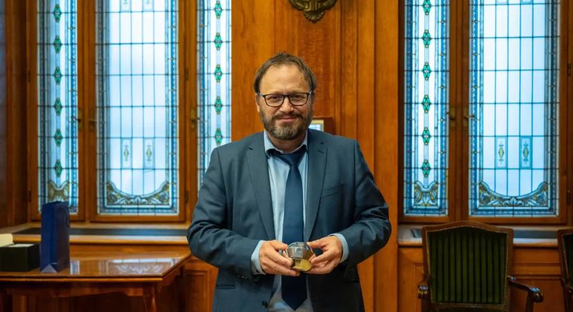Pénzügyminisztérium: „egyelőre nincs napirenden az árrésstop kivezetése”