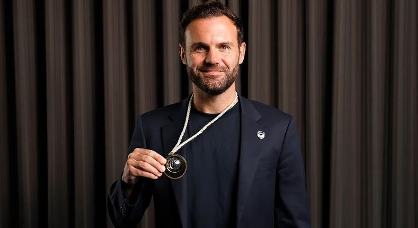 Juan Mata még nem döntött, folytatja-e, de a Victoryval nem szakít