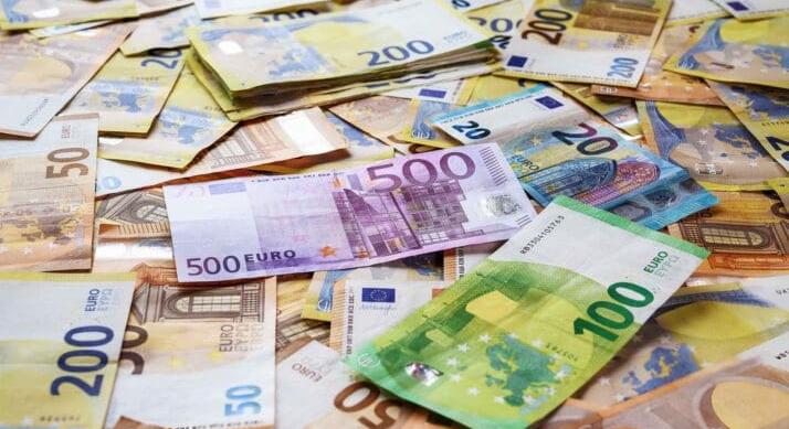 Devizapiac Június 29. – Megegyezett a forint az erősödésről az euróval és a dollárral