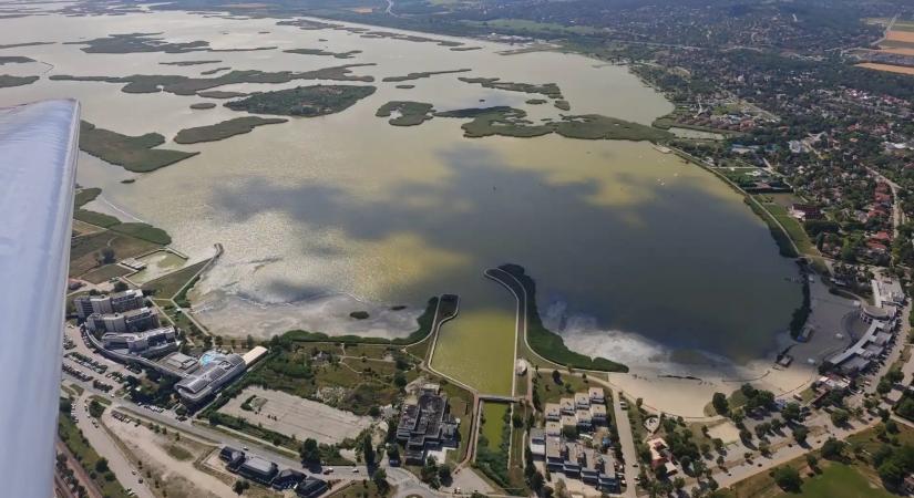 Katasztrofális helyzetben a Velencei-tó: Már a 30 fokot is meghaladja a szinte teljesen elpárolgott tó vize