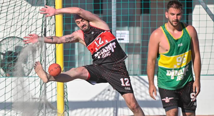 Strandkézilabda-vb: A másodedző szerint a felkészülési torna hiányzott a magyar válogatottnak