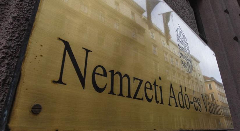 Rövidített ügyfélfogadás van a NAV Komárom-Esztergom vármegyei irodáiban