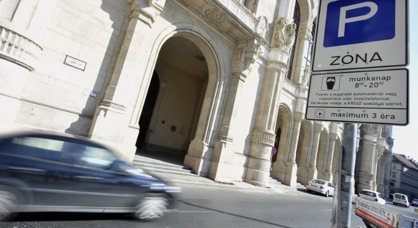 Szerdán nagy változás áll be a budapesti parkolásoknál
