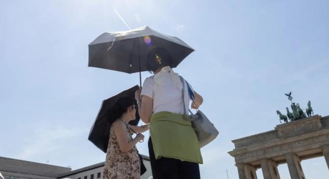 Rekordhőség sújtotta Európát: a hőmérséklet meghaladta a 40 fokot