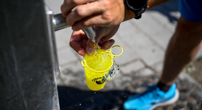 Nem várt lépés a pokoli hőségben: itt juthatsz teljesen ingyen vízhez a magyar fővárosban