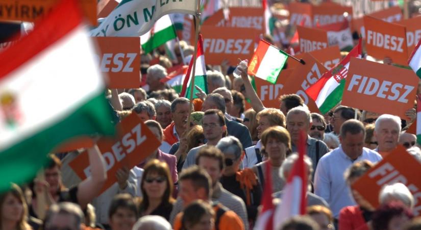 Fidesz: fölényes győzelmet arattunk