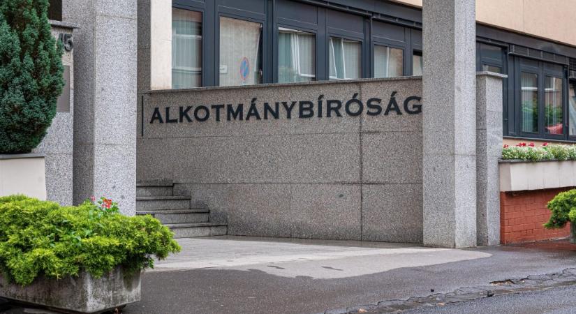 Alkotmányellenes volt a kötelező orvosi ügyelet szabályozása