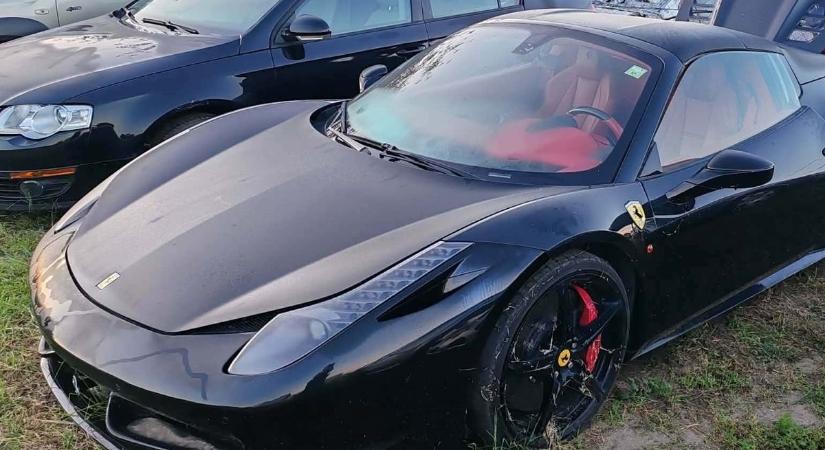 Körözött luxus-Ferrari pihent Tompánál, a németek már nagyon keresték