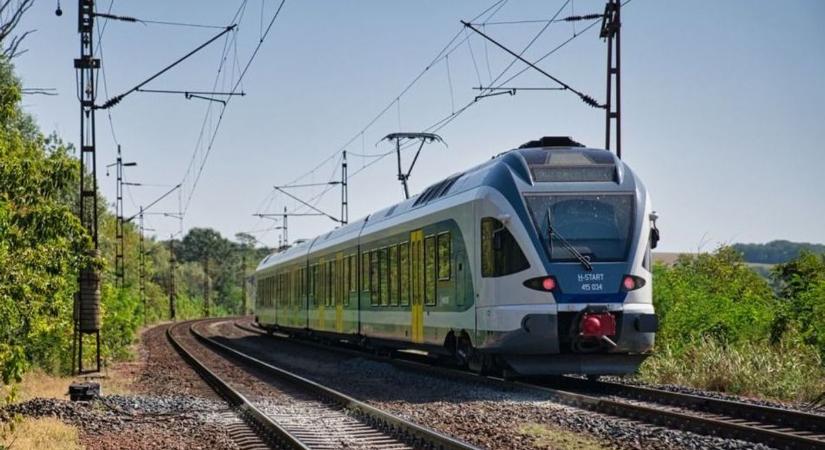 Ismét elesett a székesfehérvári vonal, pótlóbuszokat vetett be a MÁV