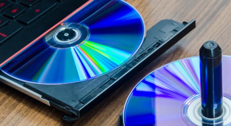 Lassan tönkreteheti magát a CD- és DVD-gyűjteményed