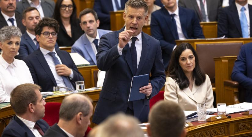 Magyar a Parlamentben: Akkor kellett volna kiabálni, amikor szétlopták az országot