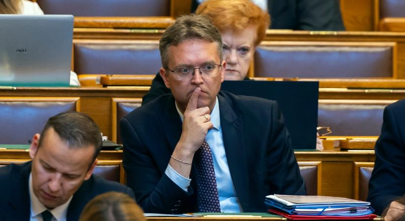 Reagált Hankó Balázs, miután Magyar Péter bekóstolta: a kormányfő szerint tolvajnyelvet dolgozott ki a volt miniszter