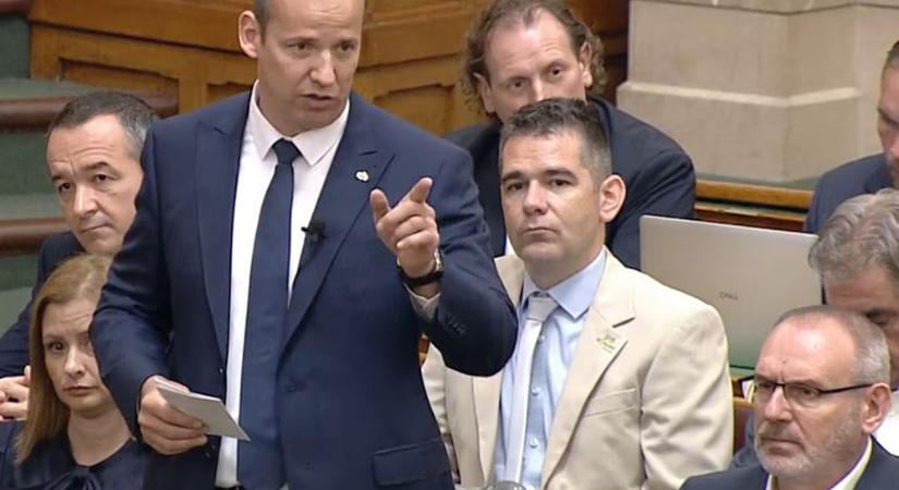Toroczkai László helyre tette a diploma nélküli embereket lenéző kormányfőt