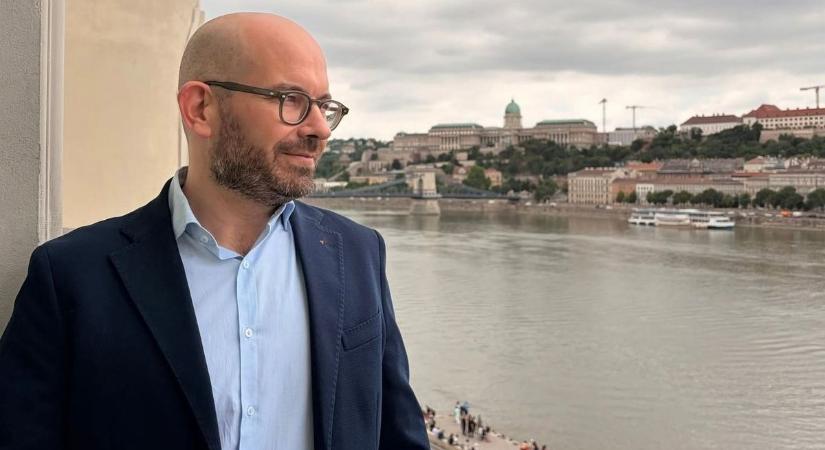 Új politikai irányt jelez a népességcsökkenést elfogadó államtitkár kinevezése