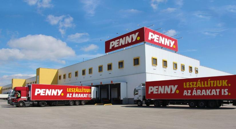 Kamionokkal viszi az ásványvizet a Penny a vízkorlátozással sújtott zalai településekre
