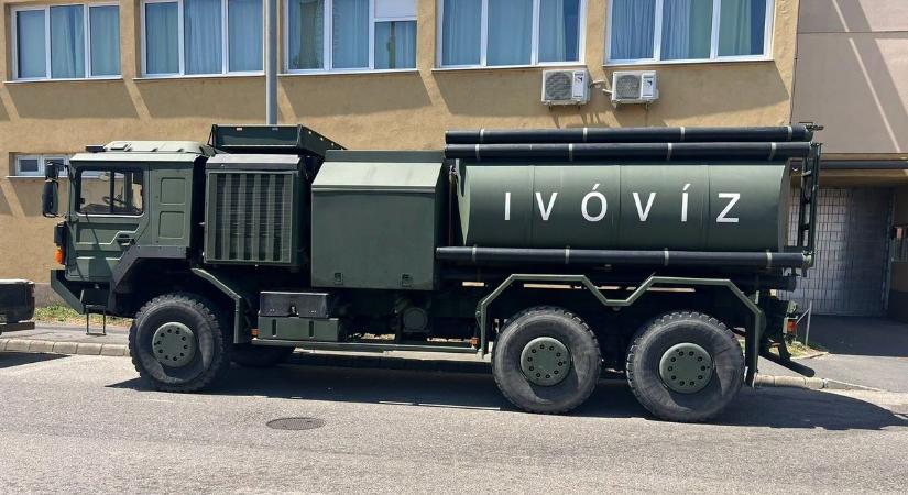 Döbbenetes, mennyi vizet locsolunk el, itt vannak a számok