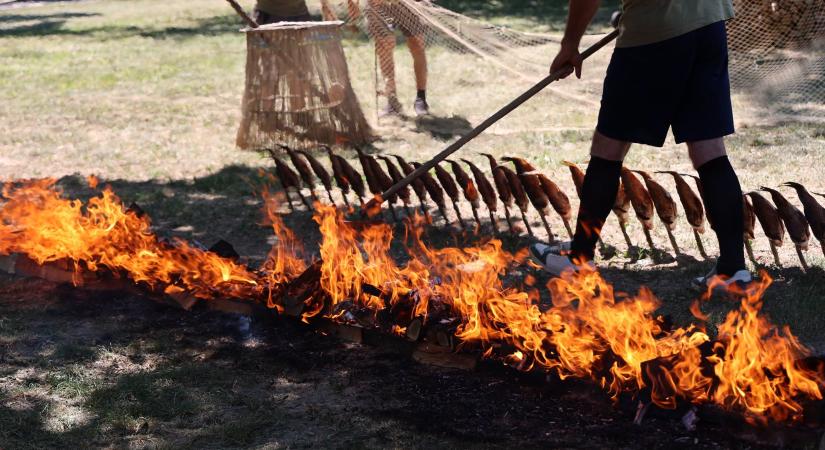 Halételek, hagyományok és nyári dallamok