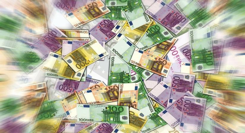 Biztosítók, pénztárak, közvetítők: eredmények és panaszok