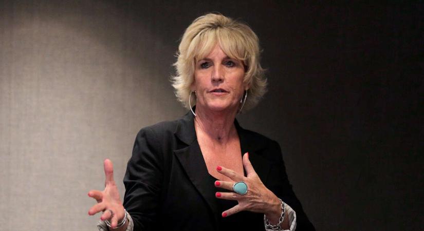 Erin Brockovich új csatája: „Olyan erőkkel állunk szemben, amiknek a világ összes pénze rendelkezésükre áll”