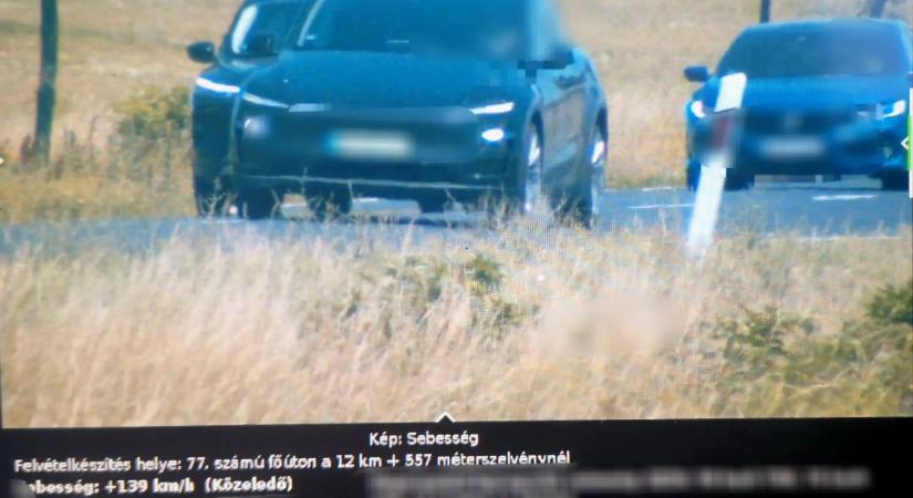 139 km/órával előzött: ekkora bírság lett a vége!