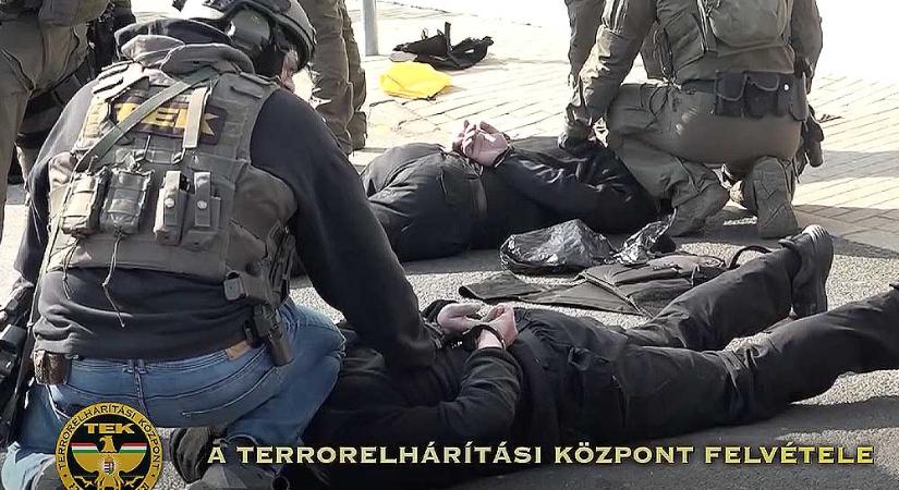 Aranykonvoj: gyanúsítottként hallgatták ki Hajdu Jánost, a TEK volt főigazgatóját, aki személyesen irányította az akciót