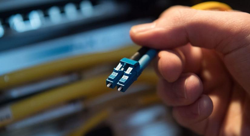 Bekapcsolták a pokolian gyors internetet, felfoghatatlan a tempója