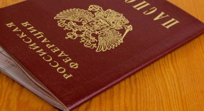 Valami történt? Több orosz városban is felfüggesztették a magyarországi vízumkérelmek befogadását