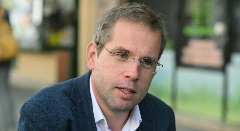 Kedd hajnaltól Ruff Bálint az MCC főnöke és a többi kekva élére is minisztereket jelöltek ki