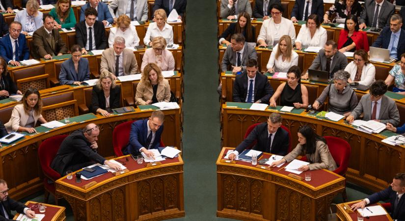 Mai menü: a Szuverenitásvédelmi Hivatal megszüntetése és az ügynökakták