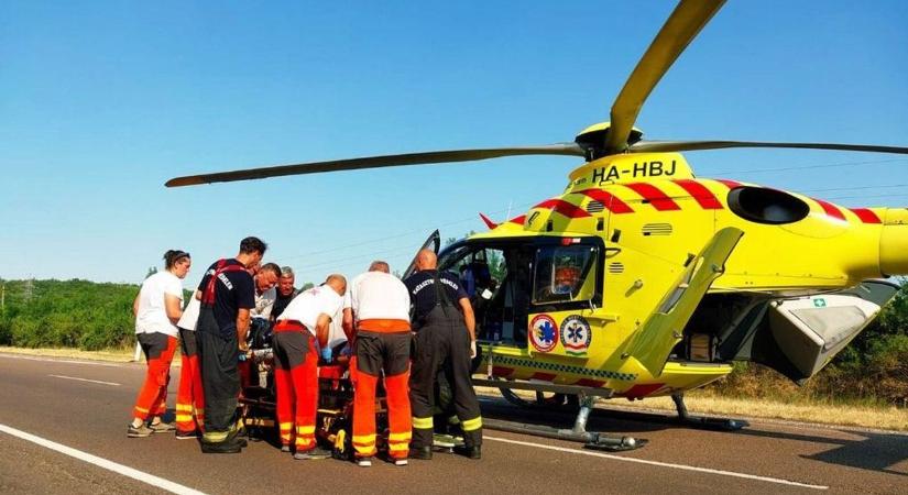 Öt ember halt meg a 3-as úton, most segítséget kérnek a túlélőnek