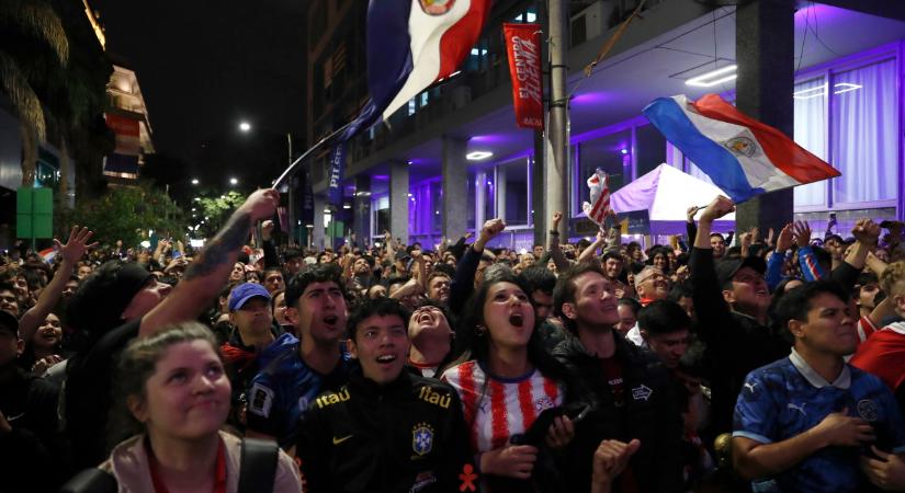 Foci-vb: Paraguay tizenegyespárbajban ejtette ki a németeket