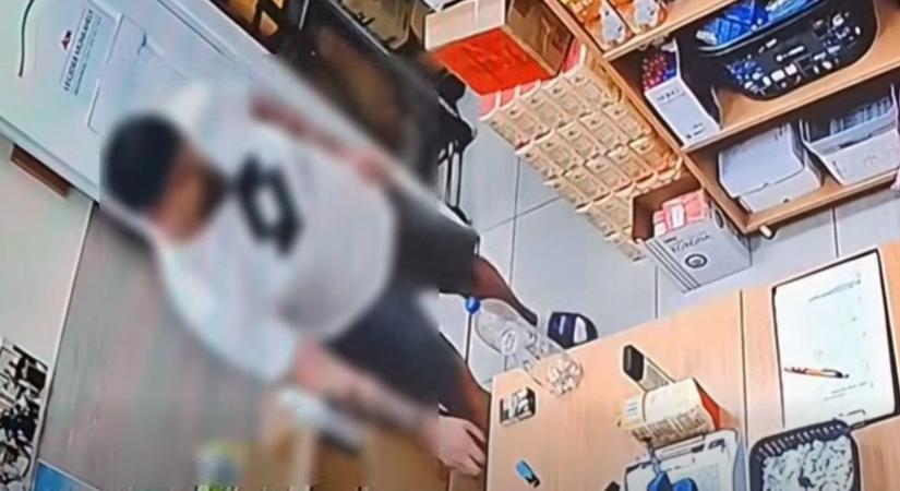 Videón, ahogy egy szolgálaton kívüli rendőr elfogja mosonmagyaróvári tolvajt