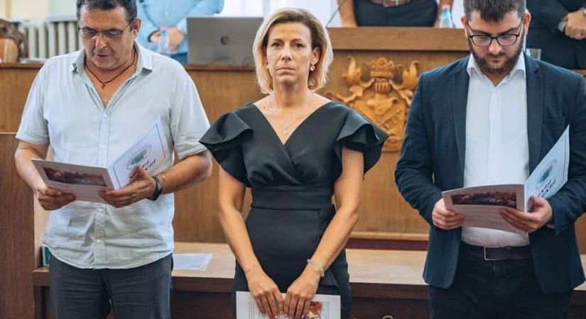 Három hónap alatt született meg a kétmondatos válasz