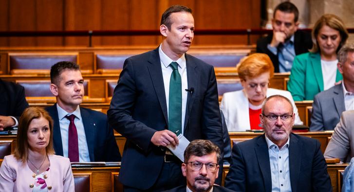 Toroczkai László: Semmit nem tettek az előző kormányok, hogy megoldják ezt a problémát