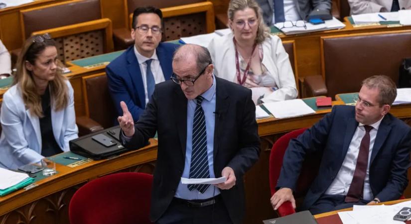 Hegedűs szerint alkotmányellenes volt a kötelező orvosi ügyelet szabályozása, Takács Péter szerint erről szó sincs