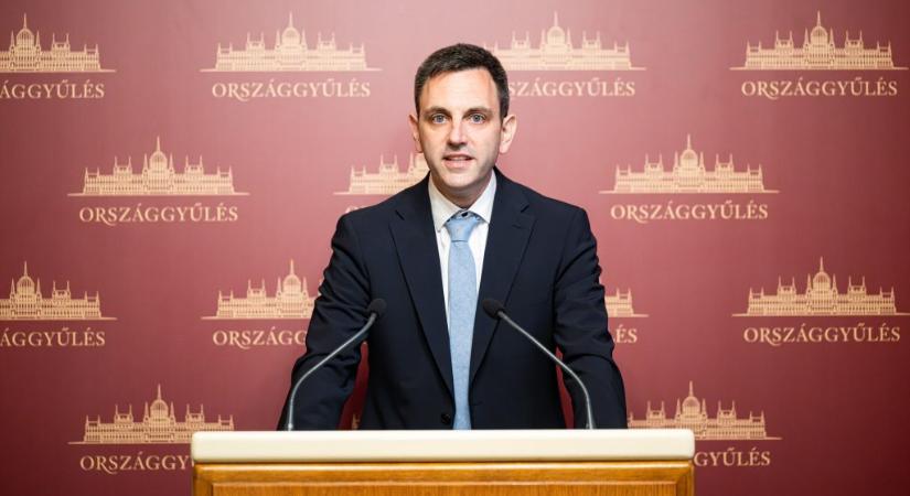 Házbizottsági ülésen tárgyalják majd azt, hogy a házelnök elvette Magyar Pétertől a szót