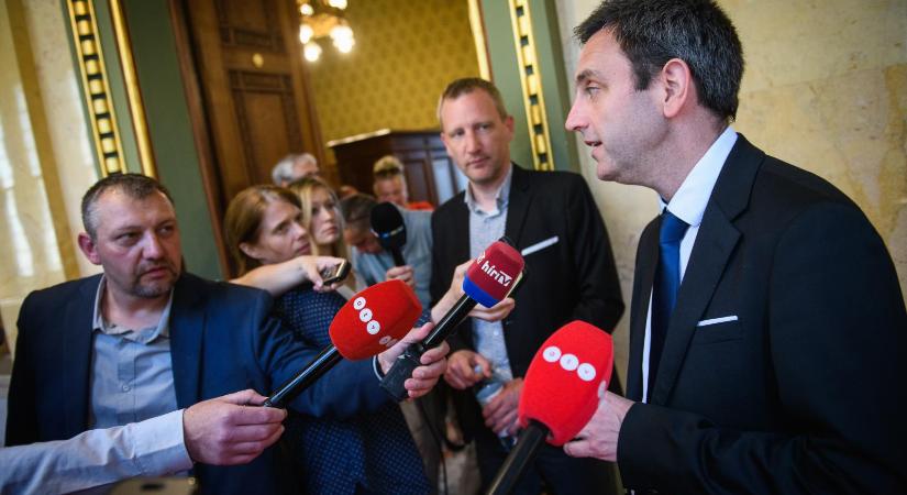 Melléthei-Barna Márton szerint Magyar Péternek volt igaza, Forsthoffer Ágnes nem vonhatta volna meg a szót a miniszterelnöktől