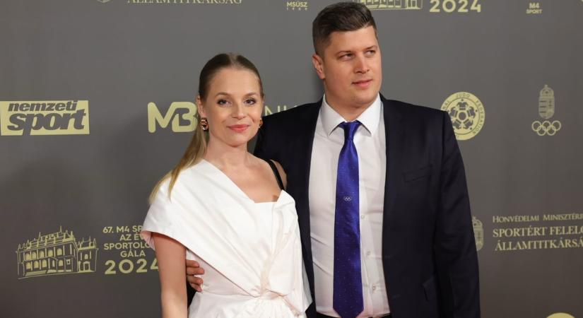Így megnőtt! Ritkán látott kislányát mutatta meg Iszak Eszti és Gyurta Dani – Tündéri szőkeség a kis Mirabella