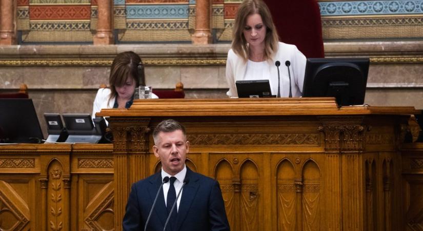 Szent a béke Magyar Péter és Forsthoffer Ágnes között