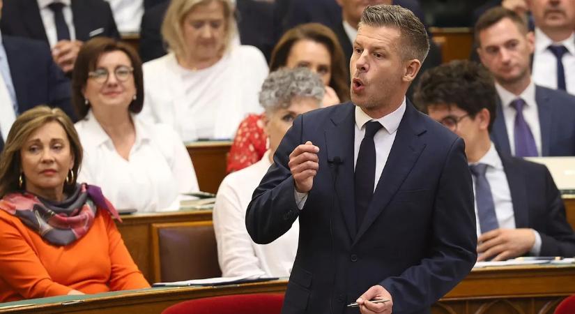 Trógerezés és kiabálás a parlamentben: Magyar Péter megint képtelen volt uralkodni magán